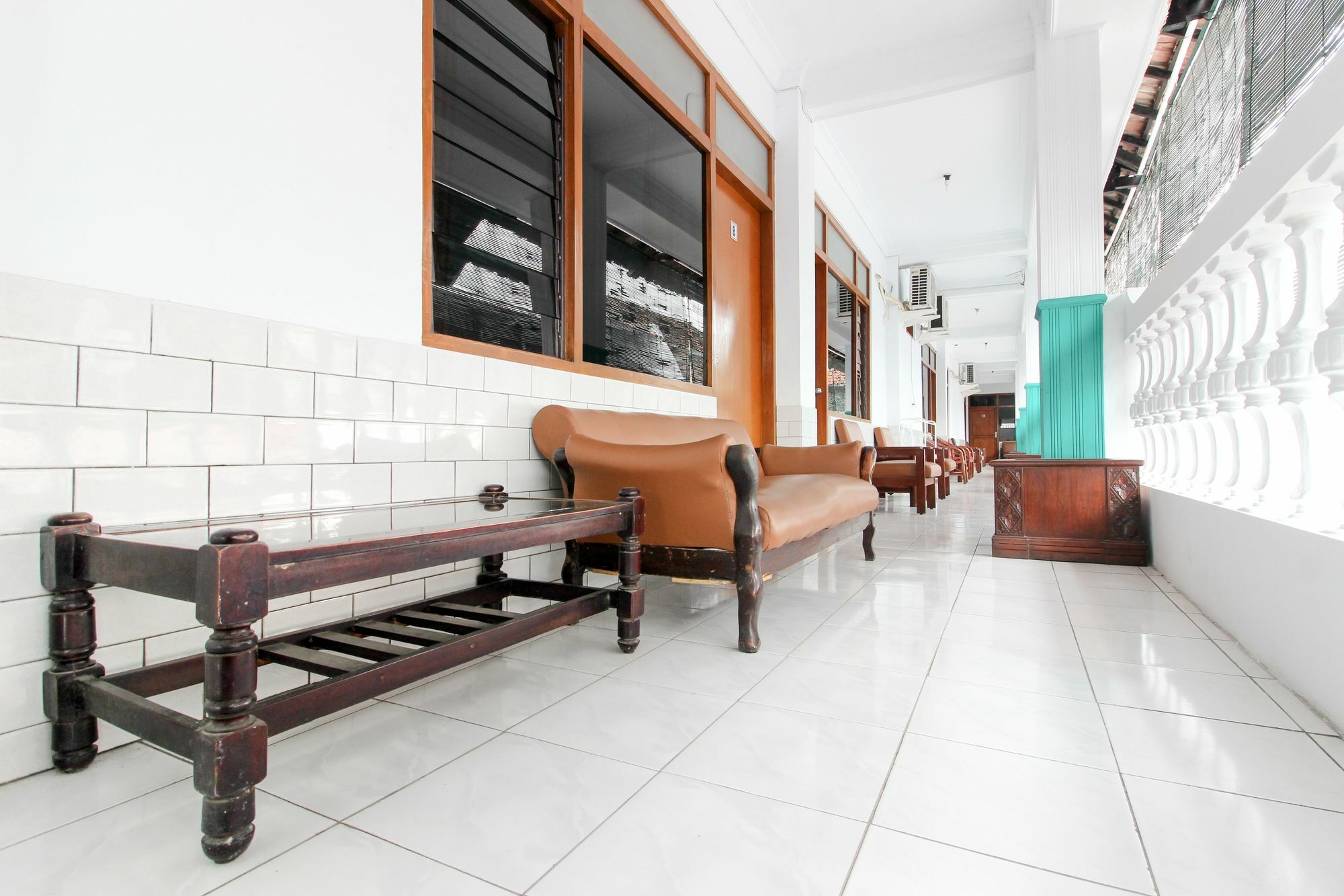 Reddoorz Plus Near Alun Alun Selatan Джокьякарта Экстерьер фото